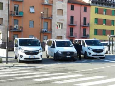 consigli viaggiatori arbaspaa tour operator capitolo 1 raggiungere lerici san terenzo porto venere bus traghetto auto bicicletta taxi