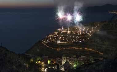 presepe luminoso di manarola 2019 laccensione