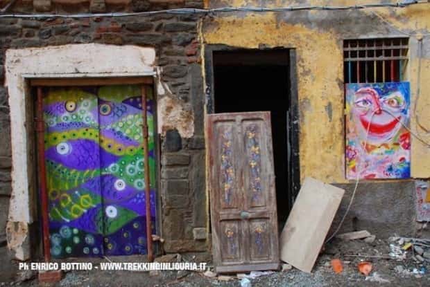 Le nuove porte di Vernazza: Colore e Speranza