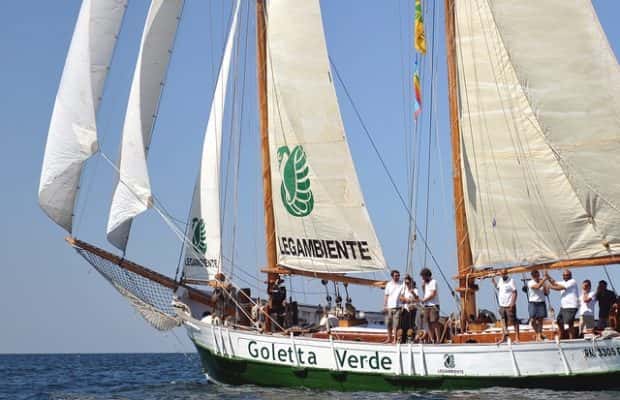 Alle Cinque Terre il premio "Cinque Vele" di Legambiente e TCI